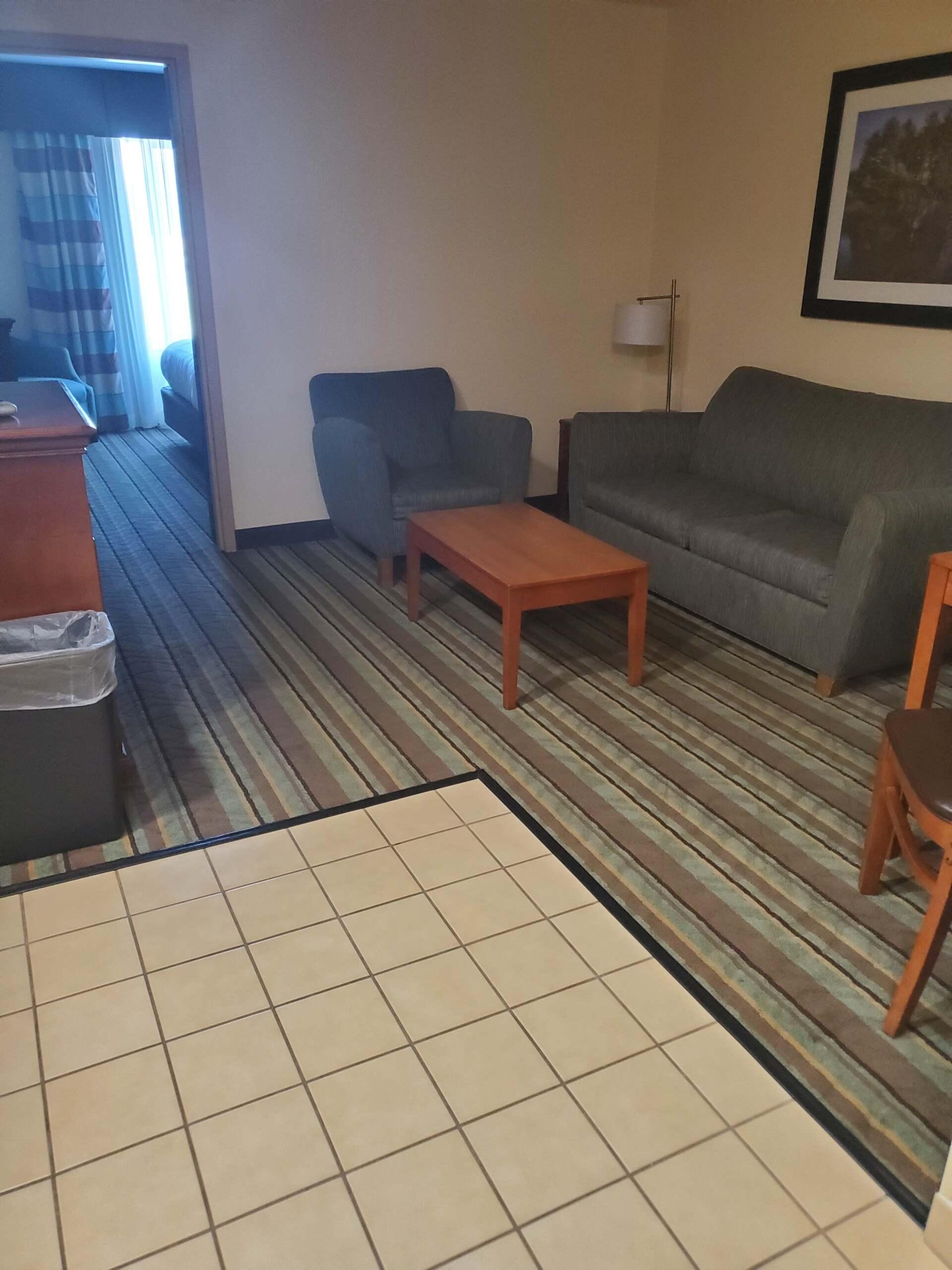 Holiday Inn Express & Suites Salamanca, An Ihg Hotel المظهر الخارجي الصورة
